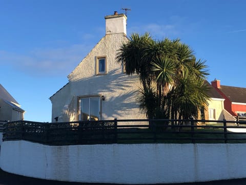 Rossnowlagh Beach House House in County Donegal