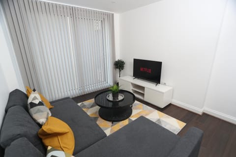 Luxury Apartments in Central Watford Condo in Watford