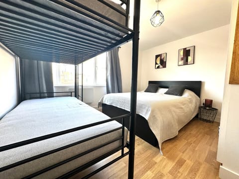 2 Bedroom Flat 1 stop from London Bridge Apartamento in London Borough of Southwark