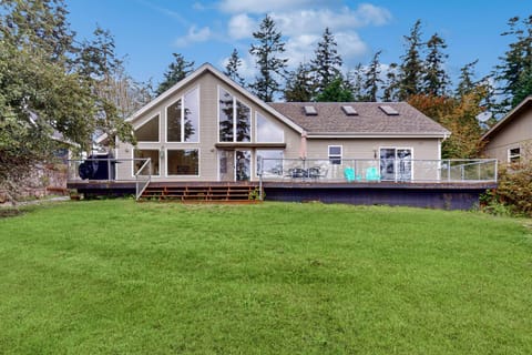 Emerald View Outlook Casa in Camano Island