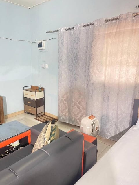 Homey Studio apartment close to Manet Spintex Condo in Accra