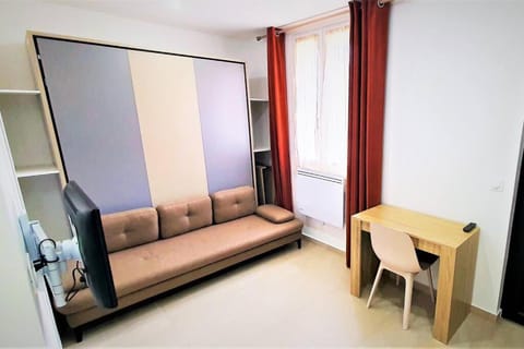 London Drancy - Studio tout équipé à Drancy Eigentumswohnung in Drancy