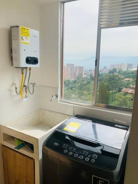 Hermoso y cómodo apto Sabaneta Medellín Condominio in Sabaneta