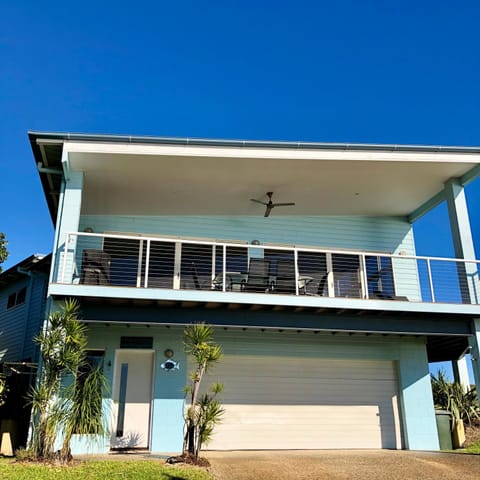 Blue Ocean View Beach House, Tangalooma Resort House in Moreton Island