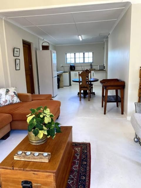 The Clarence in Betty's Bay Condo in Cape Town