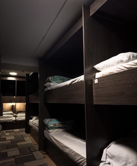 Bed, Photo of the whole room, Bedroom, bunk bed, towels