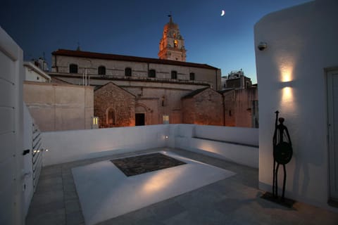 Property building, Balcony/Terrace, City view