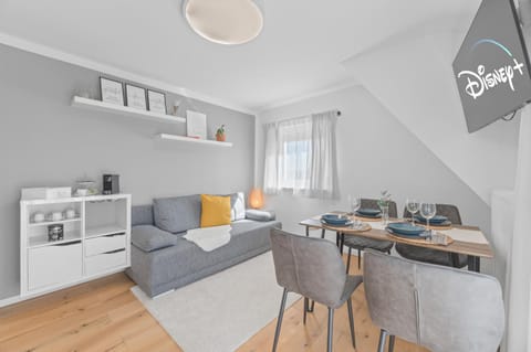 FEEL HOME Apartments Condo in Böblingen
