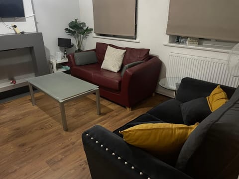 FilmonHomes Apartment in Oldbury