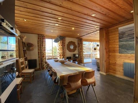 Alpe d'Huez Houses - Chalet Justine - Duplex for up to 15 people amazing location Eigentumswohnung in Huez