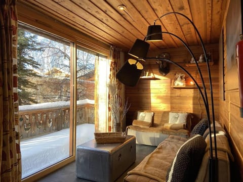 Alpe d'Huez Houses - Chalet Justine - Duplex for up to 15 people amazing location Condominio in Huez