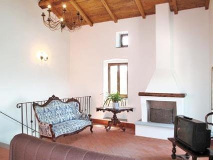 Agriturismo La Villa Farm Stay in Province of Massa and Carrara