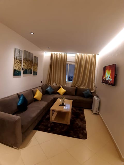 Appart happiness family only Condo in Tangier