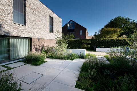 Property building, Day, Garden, Garden view