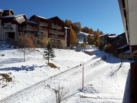 Paradiski proche pistes et commerces vallandry Apartment in Landry