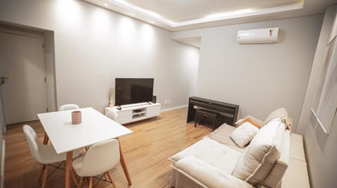 TV and multimedia, Living room, air conditioner