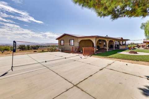 California Countryside Retreat with Mountain Views Condo in Lake Elsinore