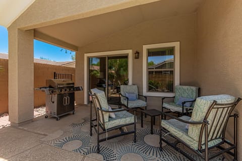 Serenity Haven with Private Pool in Gilbert Chalet in Gilbert