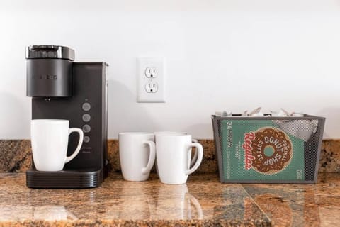 Coffee/tea facilities, Kitchen or kitchenette, toaster