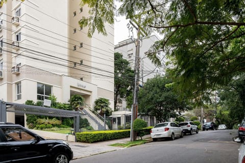 Apto elegante para casal em POA-RS URB1110 Condo in Porto Alegre