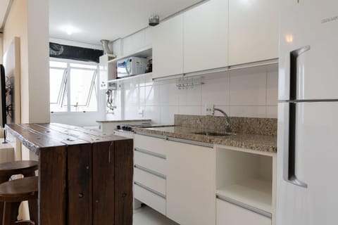 Apto elegante para casal em POA-RS URB1110 Condo in Porto Alegre