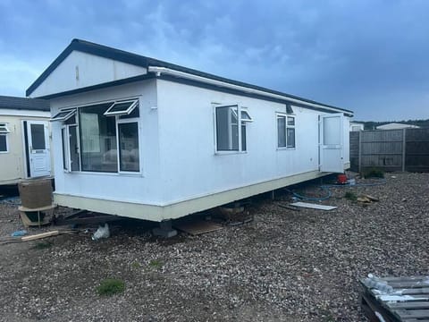 Mobile home for rent House in Borough of Waverley