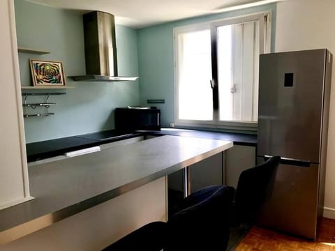 Luminous 42m2 apartment near Paris Apartamento in Clichy