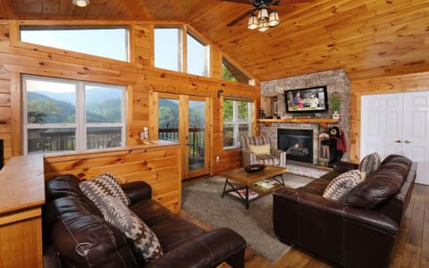 Absolute Heaven Villa in Gatlinburg