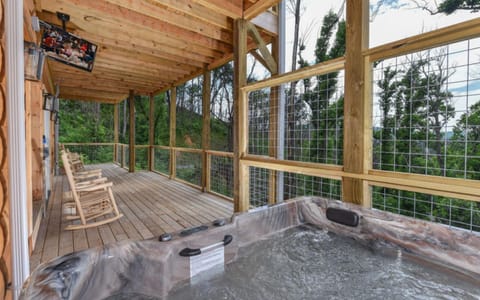 Big Bear Views Lodge Villa in Gatlinburg