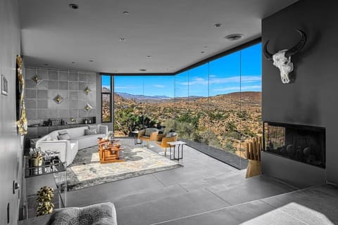 Black Desert House ft in Architectural Digest House in Yucca Valley