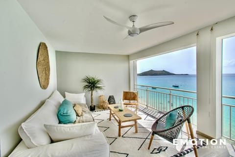 Patio, View (from property/room), Balcony/Terrace, Seating area, Sea view