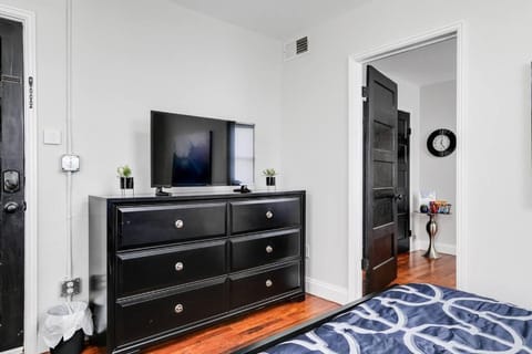 Charming, Happy 1-Bed Oasis: RVA Retreat Awaits! Appartement in Church Hill