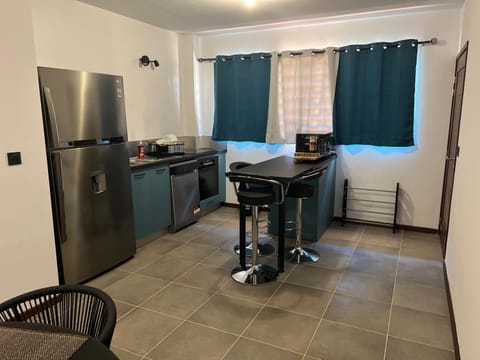 Kitchen or kitchenette, minibar, oven, pet friendly, stove