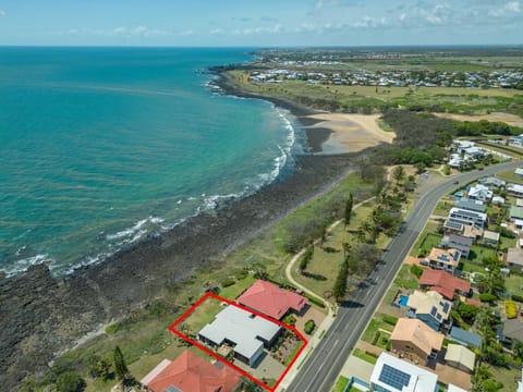 Baligara Absolute Oceanfront Guest Suite Chambre d’hôte in Bargara