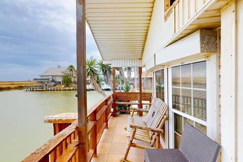 Oyster Drive Bungalow House in Port Isabel