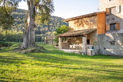 Property building, Garden, Garden view