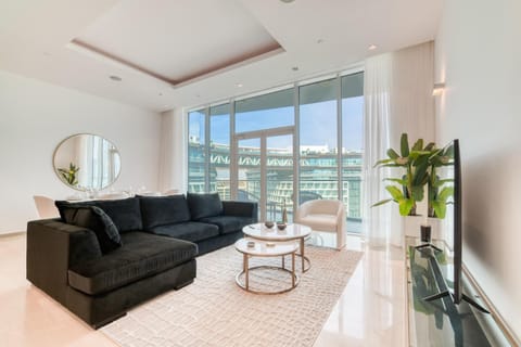Oceana Residences, Oceana Palm Jumeirah - Mint Stay Apartamento in Dubai