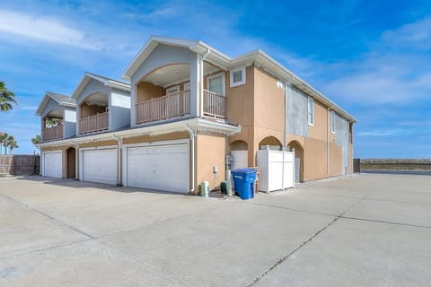 Texas Two Steps From Beach House in North Padre Island