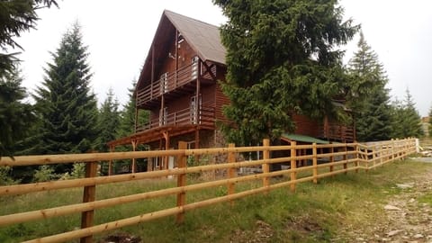 Casa din Zori House in Cluj County