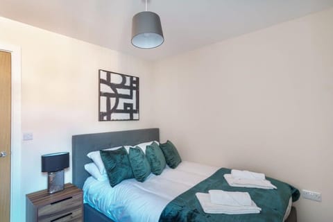 Contemporary 1 Bed Manchester Apartment Apartment in Salford