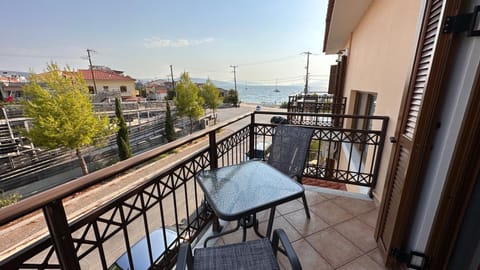 Liberty apartment with 3 balconies Copropriété in Samos Prefecture