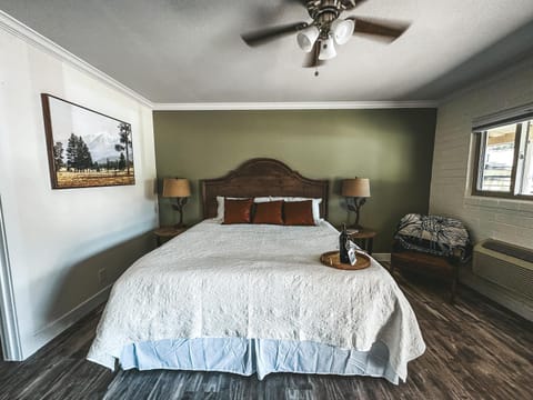 Woody Mountain Bed & Breakfast Bed and Breakfast in Flagstaff