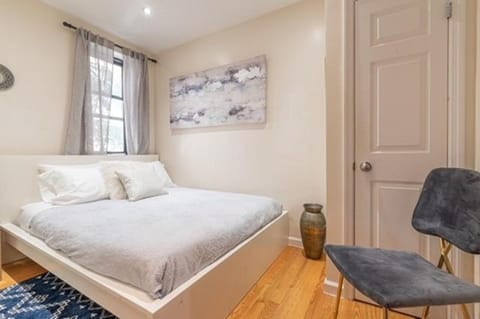 4BR in Amsterdam Ave Condo in Upper West Side