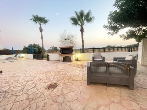 Patio, Day, Natural landscape, View (from property/room), Balcony/Terrace, Seating area, Sea view