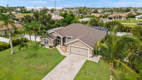 Whispering Palms Villa House in Cape Coral