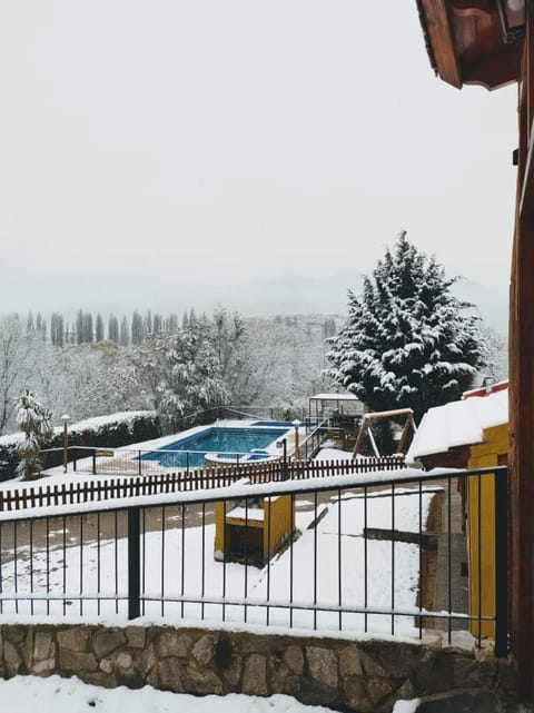 COMPLEJO DEL MIRADOR con piscina climatizada Casa in Potrero de los Funes
