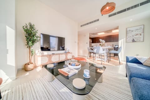 Mangrove Place, Reem Island, Abu Dhabi - Mint Stay Condo in Abu Dhabi