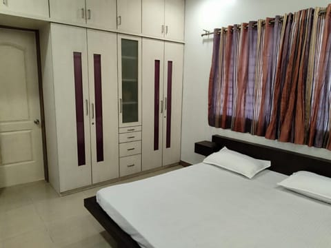 JUST HOME 2BHK Bed and Breakfast in Pune