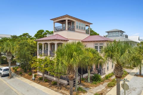 Property building, Day, Neighbourhood, Natural landscape, Garden, Garden view, Street view, Parking