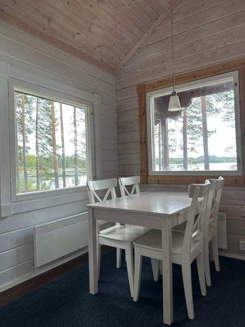 Iloinen Mökki Chalet in Finland